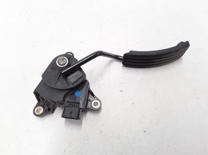 RENAULT Scenic (2003–2010) Accelerator pedal 8200159647 - 4