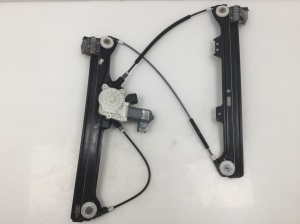 Front door window regulator - 7075667E