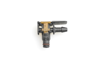 Volkswagen Golf VI (2008–2013) Fuel injector lines - 3