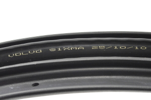  Rear side door sealing rubber 