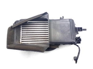 Ford Focus (2011–2018) Vahejahuti radiaator ja selle osad - 5