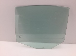 Tagumise külgukse klaas - 51337110635