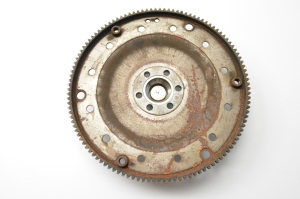  Clutch flywheel 