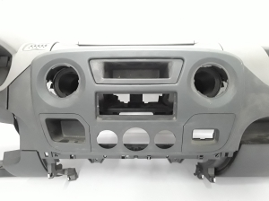 RENAULT Master III (2010–2017) Armatuurlaud ja selle osad 681000035R - 2