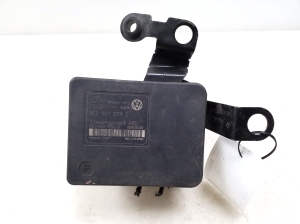 Volkswagen Golf IV (1997–2003) ABS bloks un tā detaļas 1J0614117E - 2