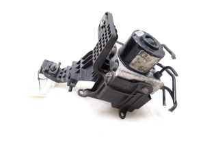 ABS-plokk ja selle osad - 13214939