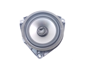  Rear side door speaker 