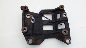 TOYOTA Avensis T25 (2003–2008) A/C compressor bracket 8843105010 - 2