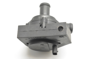 Volkswagen Passat B8 (2014–2023) Zusatzwasserpumpe 5Q0965567 - 3
