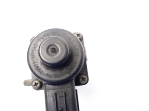  EGR valve 