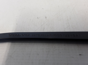  Windshield wiper blade 