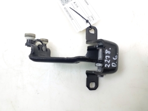 Mercedes Benz Vito 447 (2014–2026) Lükandukse kinnitus A4477600347 - 2