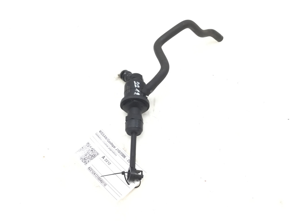 Used NISSAN Qashqai Clutch cylinder master Used NISSAN Qashqai Clutch cylinder master