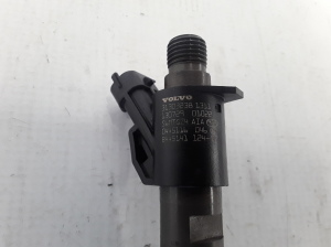 VOLVO V60 (2010–2018) Injektor Einspritzdüse 31303238 - 4