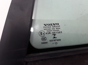 VOLVO V60 (2010–2018) Tagumise külgukse kolmnurkklaas 31385450 - 3