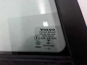 VOLVO V60 (2010–2018) Tagumise külgukse kolmnurkklaas 31385451 - 2