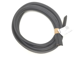   Front door sealing rubber 