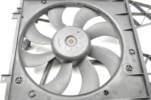 Volkswagen Polo IV (2001–2009) Jahutusventilaator ja selle osad 6Q0121207L - 5