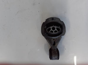   Front subframe bracket  - 31451F1 
