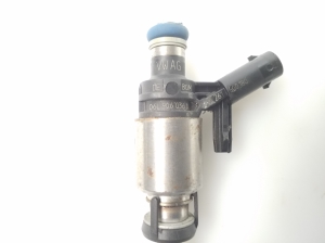  Fuel injector 