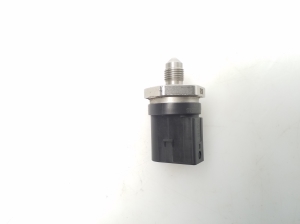 Fuel rail pressure sensor - 06H906051G