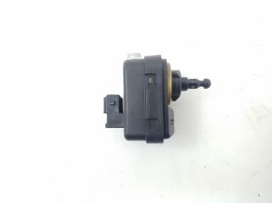   Scheinwerfer Stellmotor  -  