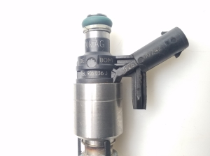  Fuel injector 