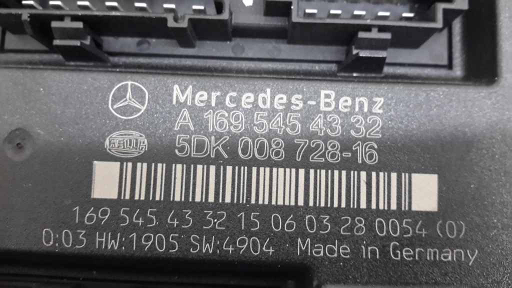 MERCEDES-BENZ A-Class W169 (2004-2012) Блок предохранителей A1695454332 20974220
