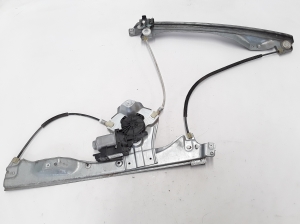 RENAULT Clio III (2005–2012) Priekšējo durvju logu pacēlājs 8200843592 - 4