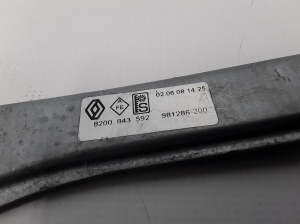 RENAULT Clio III (2005–2012) Priekšējo durvju logu pacēlājs 8200843592 - 5