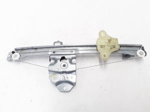 RENAULT Clio IV (2012–2019) Front door window regulator 807213867R - 3