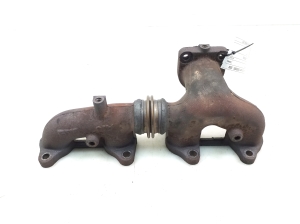  Exhaust manifold 