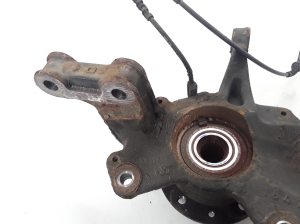 RENAULT Megane III (2008–2016) Front wheel hub 400140080R - 2