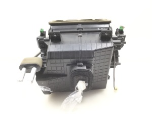 Jaguar XJ (2003–2009) Heater and its parts - 4