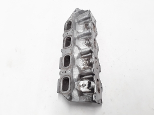  Intake manifold 