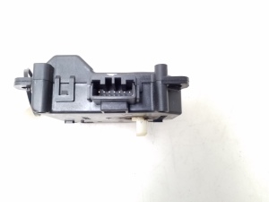 Jaguar XJ (2003–2009) Salongi soojenduse klapi mootor 0638000190 - 2