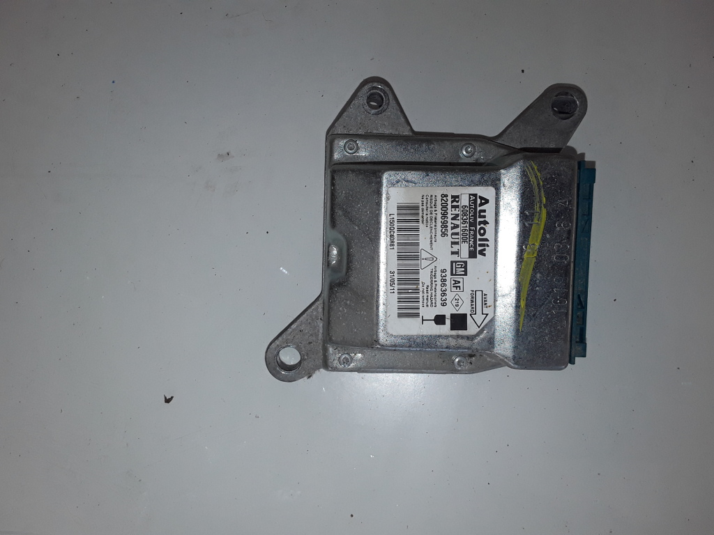 Used RENAULT Trafic Airbag module 820096856