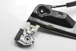 Opel Meriva (2010–2017) Esiukse aknatõstuk ja selle osad 13354547 - 2