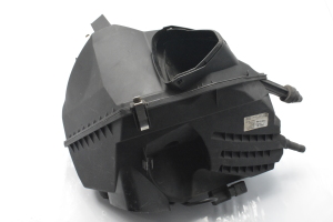 Boîtier de filtre à air - 059133835E