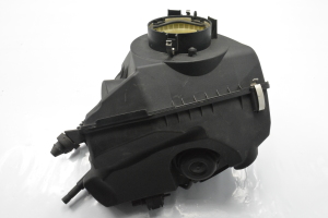 AUDI A6 C6 (2004–2011) Luftfiltergehäuse 059133835E - 3