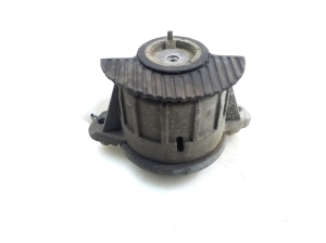 Mercedes Benz C-Class 204 (2007–2014) Mootoripadi A2042400117 - 2