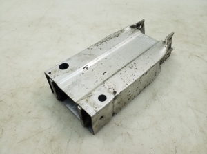  Front bumper beam damper 