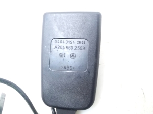 Mercedes Benz C-Class 204 (2007–2014) Tagaistme turvavöö lukk A2048602569 - 2