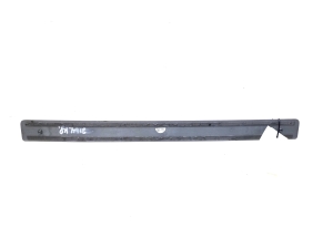 Mercedes Benz C-Class 204 (2007–2014) Sisemine läveliist A2046800135 - 3