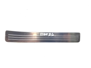   Inner sill trim  - A2046800235 