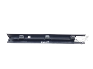 Mercedes Benz C-Class 204 (2007–2014) Sisemine läveliist A2046860136 - 3