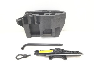   Trunk tool tray and its parts  -  