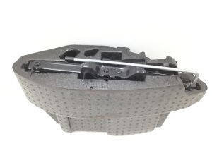 Jaguar XJ (2003–2009) Trunk tool tray and its parts - 3