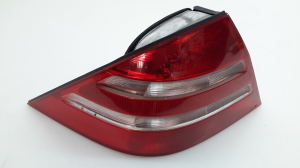  Rear corner lamp 