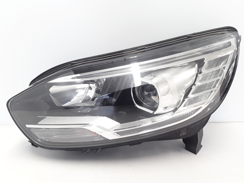 Used RENAULT Scenic Headlights 260606727R